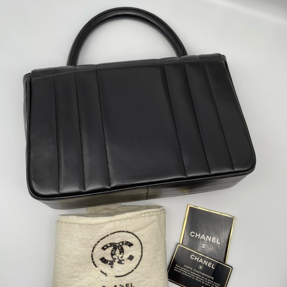 Chanel - Picture 6 of 16